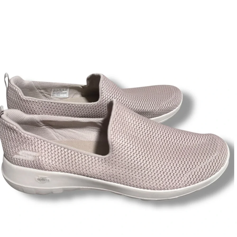 Skechers Mens GOwalk Max Textile Upper Slip On Walking Shoes Sz 12 Taupe